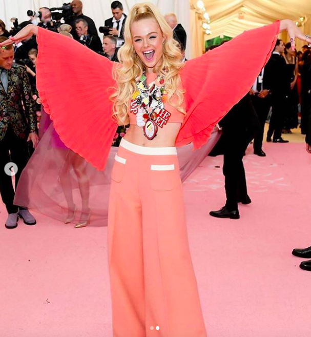 Met Gala|2019 Met Gala一开场就吓到胆肥，李宇春变女人，邓文迪变花仙子