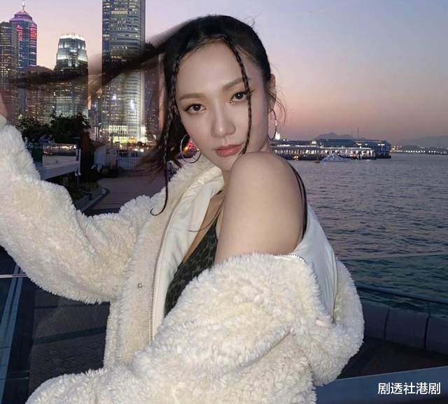 TVB|知名离巢女星疑与TVB闹掰！拒绝宣传新剧，单人海报惨遭公司删除