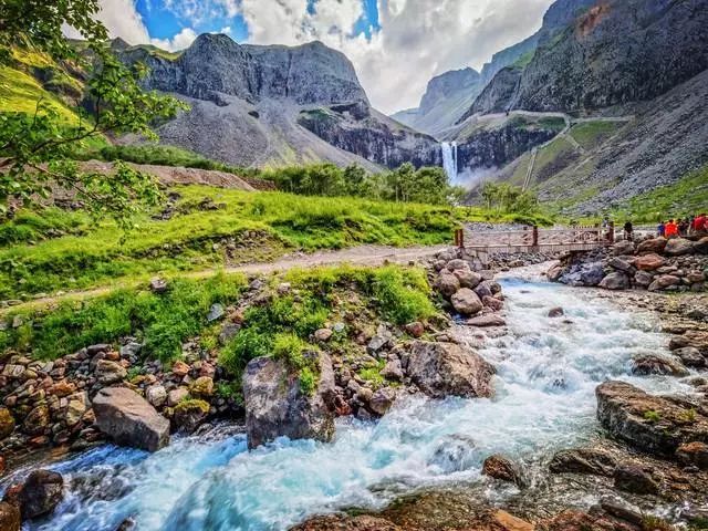济南|坐上开往长白山的绿皮火车,风景美到不敢眨眼睛!