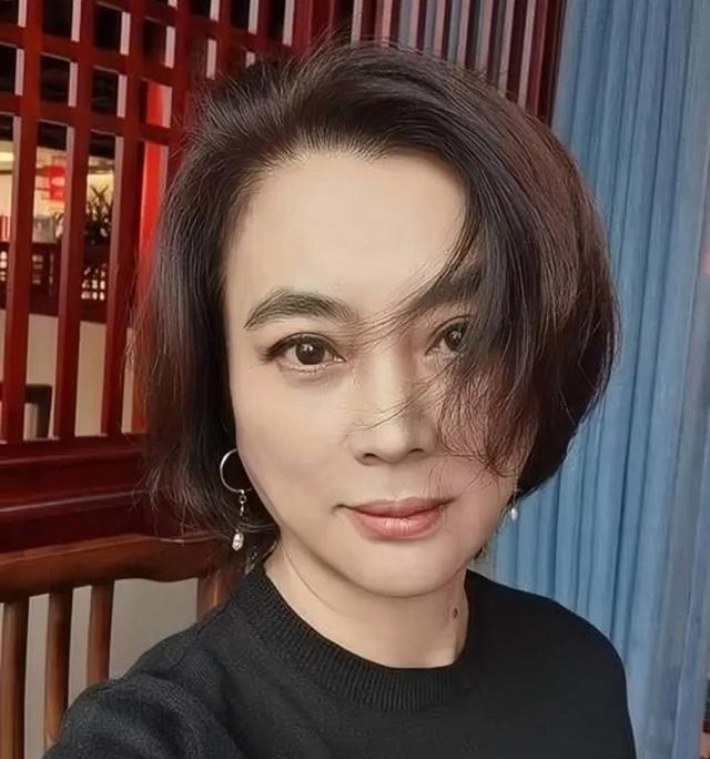 李玲玉|李玲玉:60岁的天竺少女,身材依旧惹火