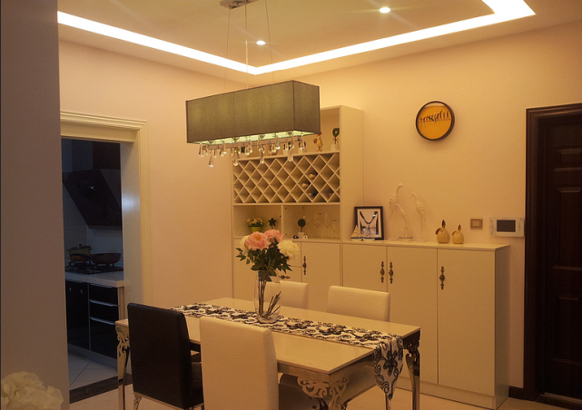 新房终于完工,朋友参观后都说十分的接地气,住得舒服!