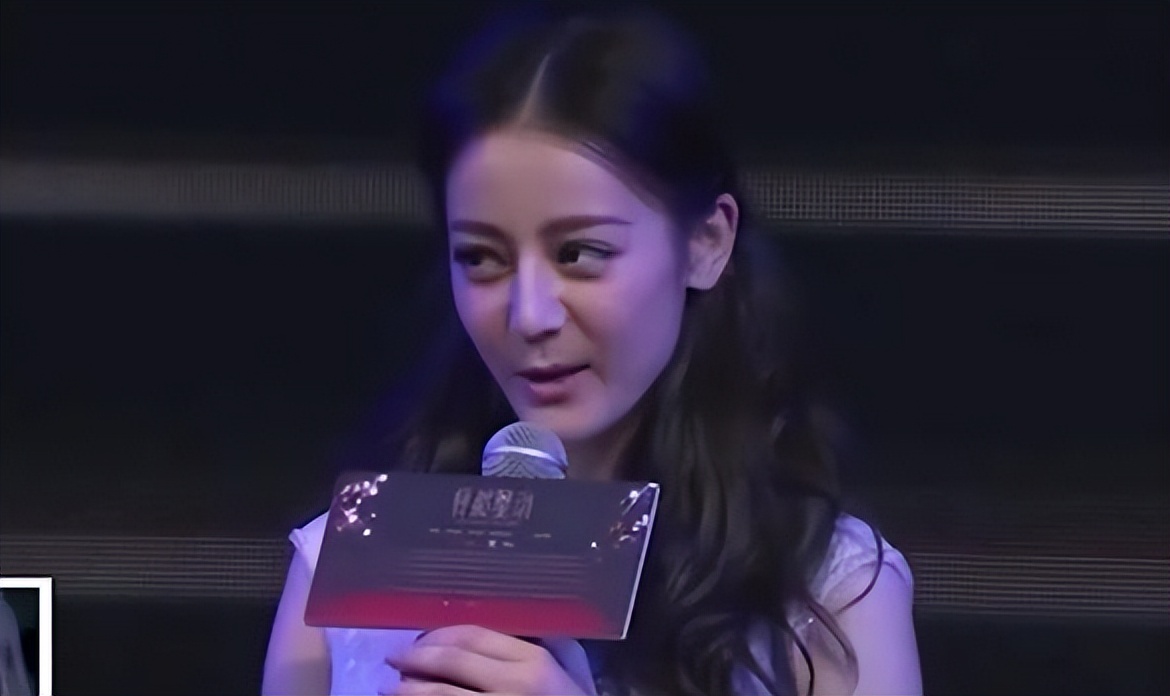 李易峰|“背景强大”李易峰:捏脸王思聪,被多次袒护,两人到底啥关系?