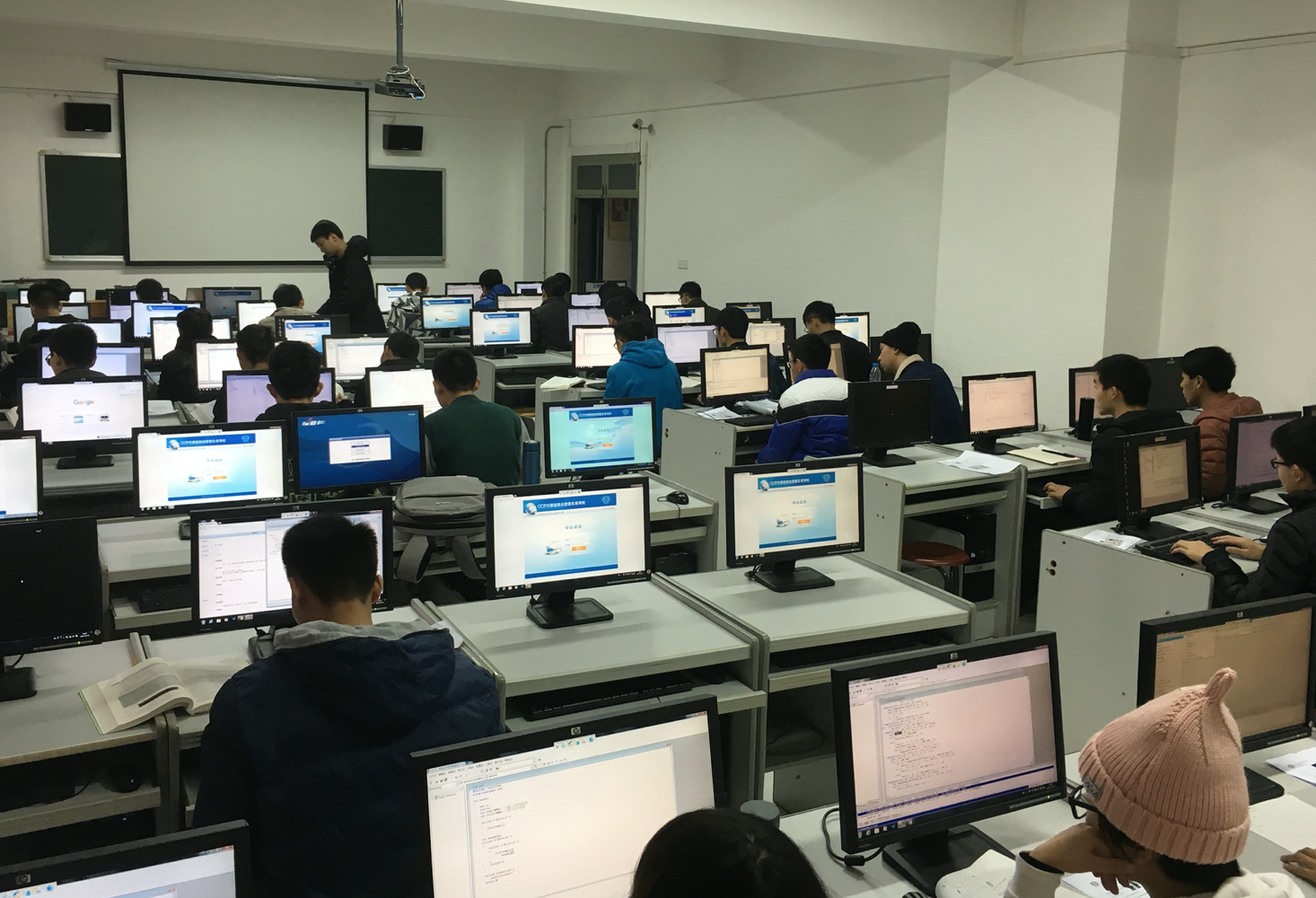 求职|高三女生:性格内向适合的7个本科专业,就业率不错,相对比较靠谱