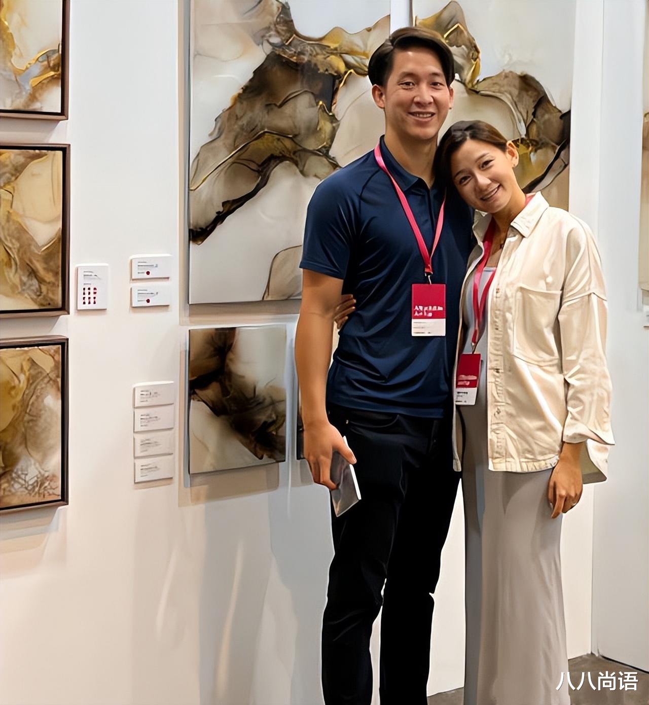 张俪|罗俊诚罕见出镜,长相帅气超像罗康瑞,至今没和继母朱玲玲同过框