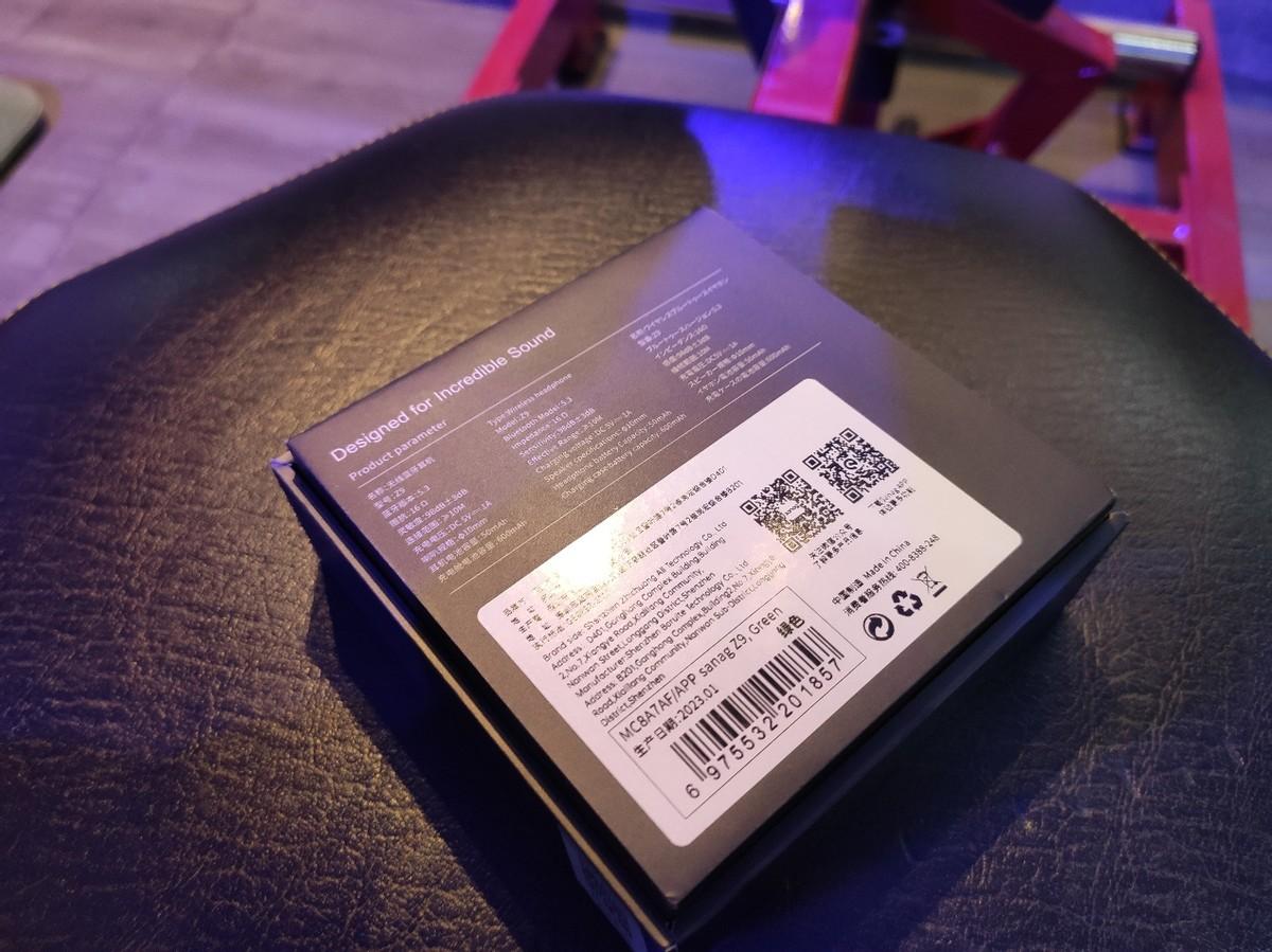 OLED|澎湃音质，轻松运动——塞那Z9挂耳式耳机