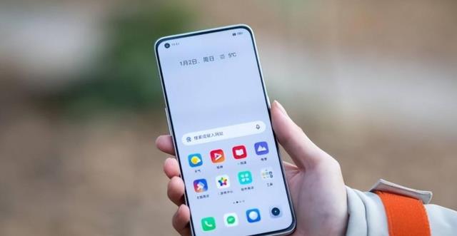 realme|RealmeGTMax不遗余力，冲击大屏手机市场，天玑9000+7.02大屏