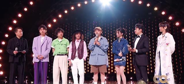 李健|声生不息二公落幕，叶倩文拿金曲，李健自带编曲混音，马赛克逆袭