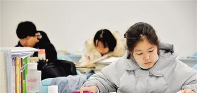 硕士研究生|当了研究生后才明白，不同家庭的学生，导师“对待”也是截然不同