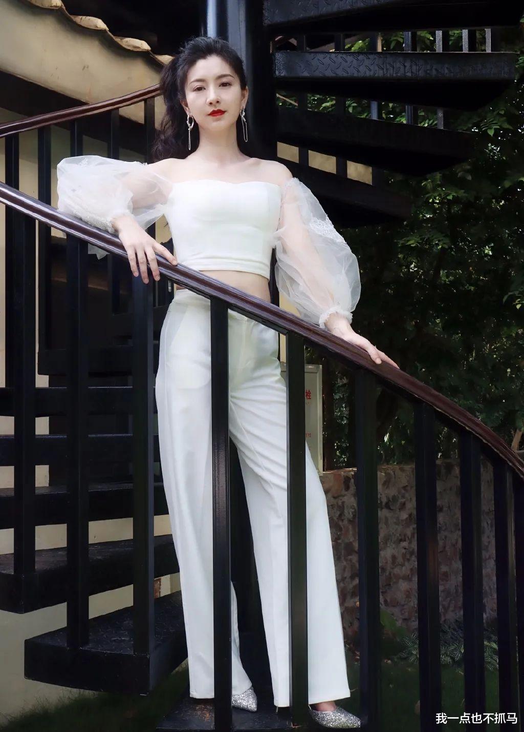 姐姐|穿丑衣服，跳螃蟹舞，原来《甄嬛传》里的沈眉庄是审丑达人