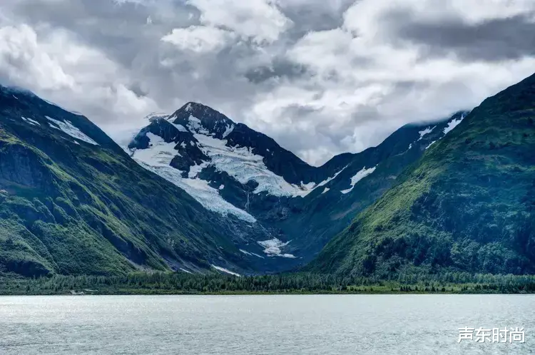 欧洲旅游|世界最孤独地方:只有一栋楼,300人足不出户,唯一餐馆还是中国人开的...