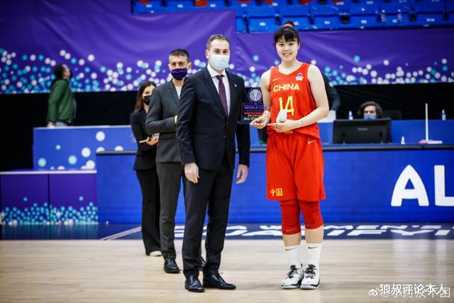 中国女篮|恭喜！中国女篮第一中锋庆生，实力远超男友，带队冲击奥运会奖牌