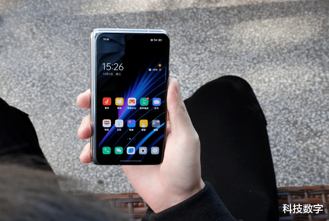 折叠屏|3月京东折叠屏销量出炉：三星表现回升，Find N实力蝉联