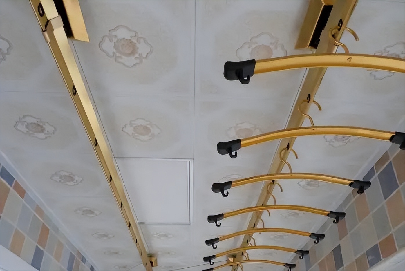 阳台不会装一定不要乱装,过来人分享7处值得注意的细节,请牢记