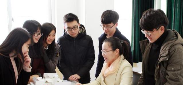 求职|面试47人,只有12人到场,一场县城教师招聘中,为何缺考率那么高