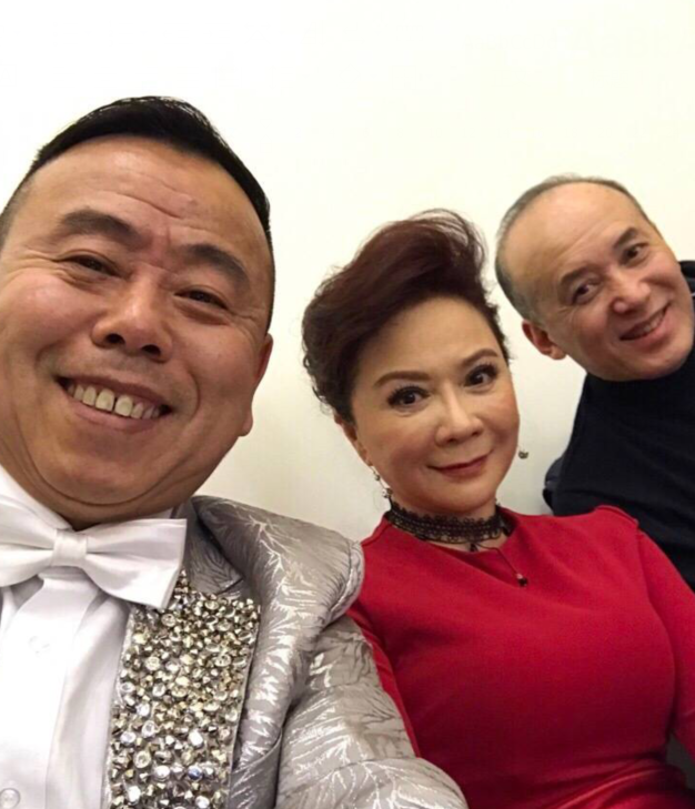 潘长江|艺术家潘长江疑似住院,身穿病号服神志不清,此前因卖假酒冲上热搜