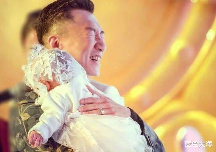 孙红雷|“穷小子”孙红雷：丁嘉丽为他跪来演出机会，与已婚巩俐擦出火花