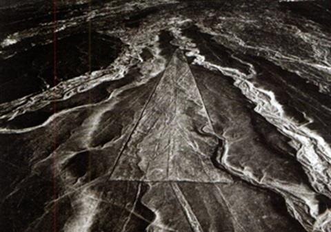 2000年前,是谁在山上画了个宇航员?究竟是画给谁看的?