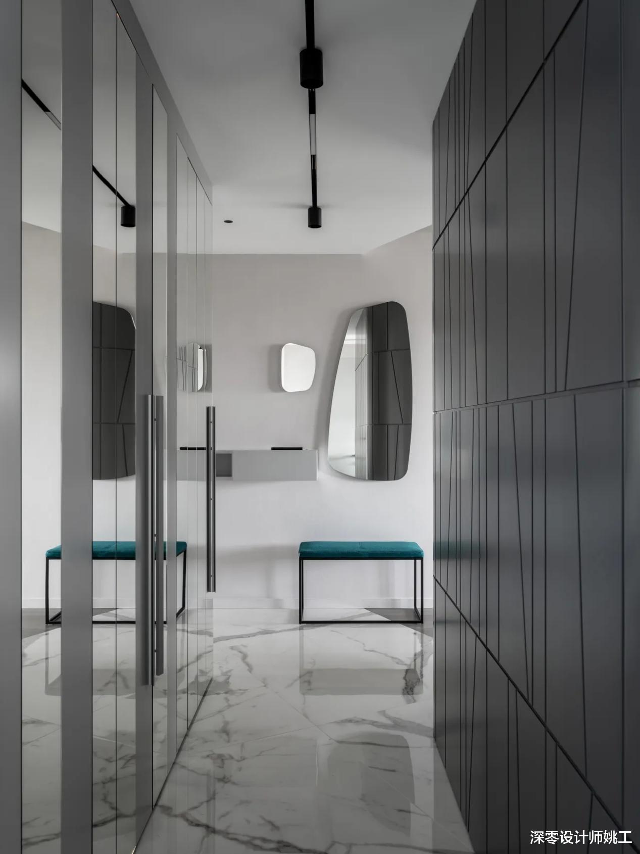 130㎡极简风两居室,灰色贯穿全屋,黑色作点缀,现代又不失档次感