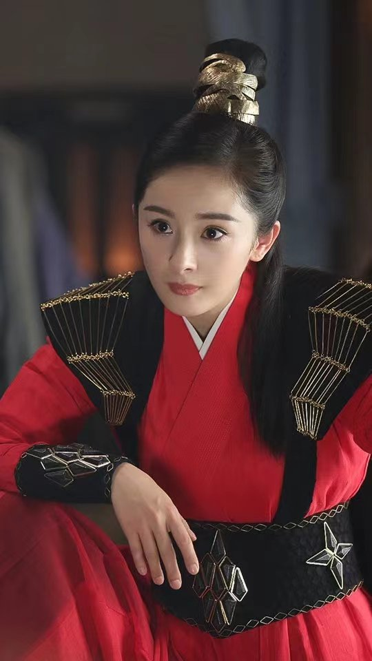 杨幂|杨幂《爱的二八定律》未播，又一部大IP古装宣发，看到男主沉默了