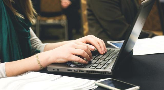 穿衣搭配|我，女程序员，月薪三万，36岁单身，很失败吗？