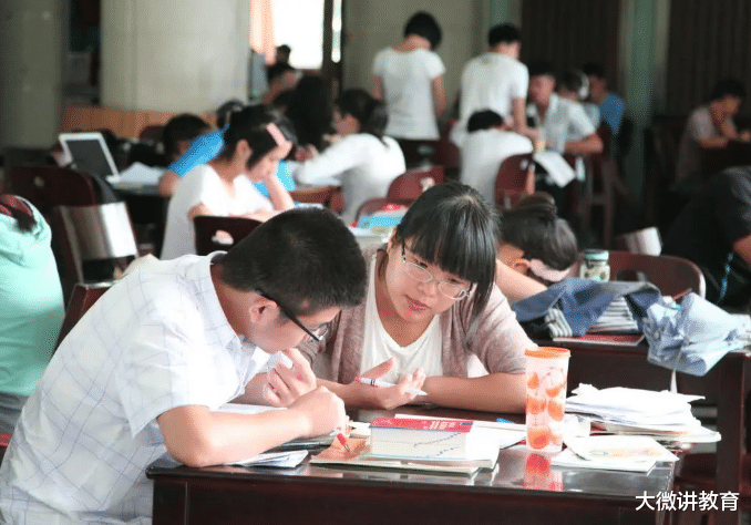 |“第一学历是硬伤”，专升本博士求职碰壁，网友却对他称赞有加