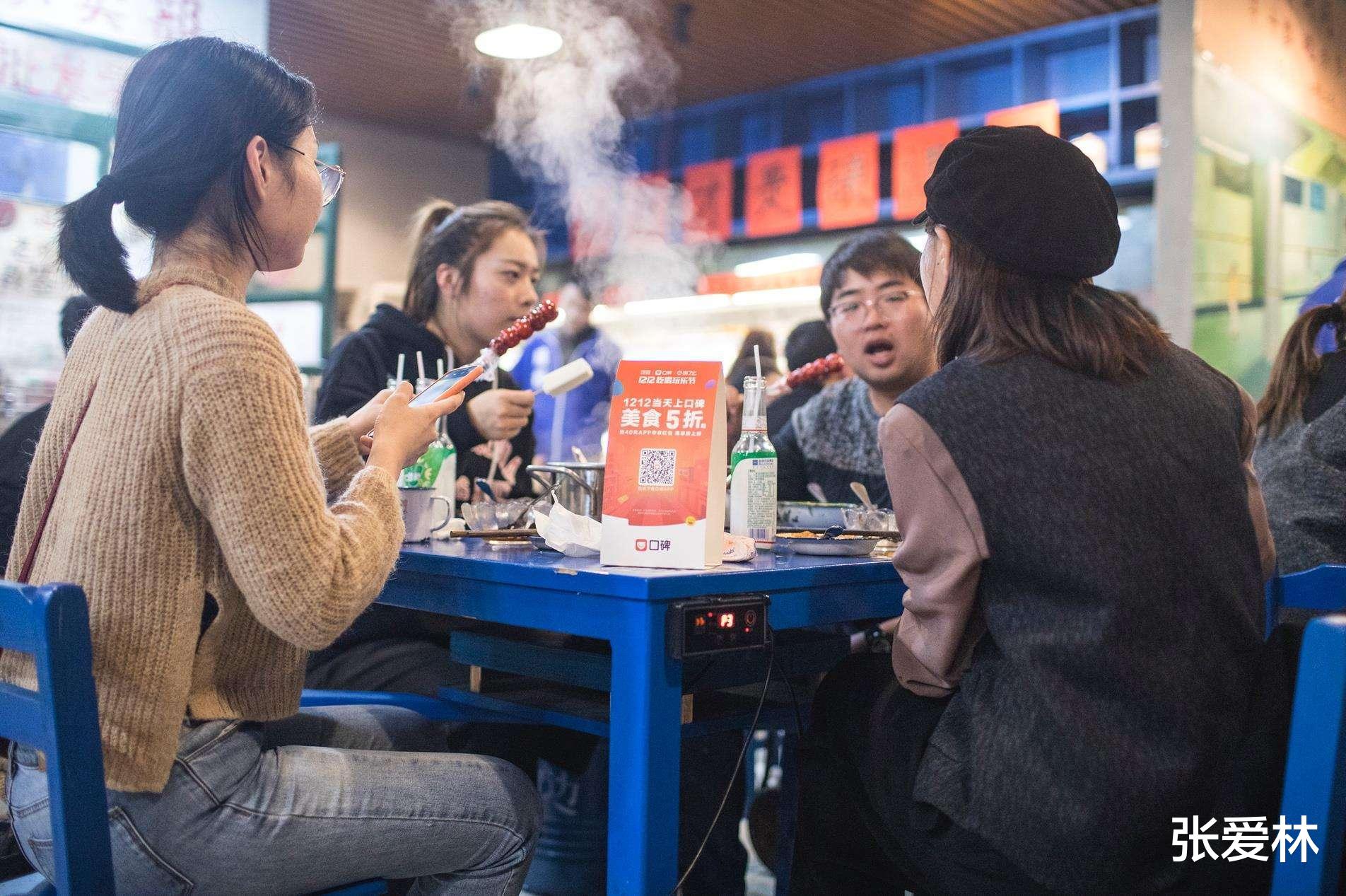 抖音|2022年抖音重心在本地生活服务市场，美团处境更危险？