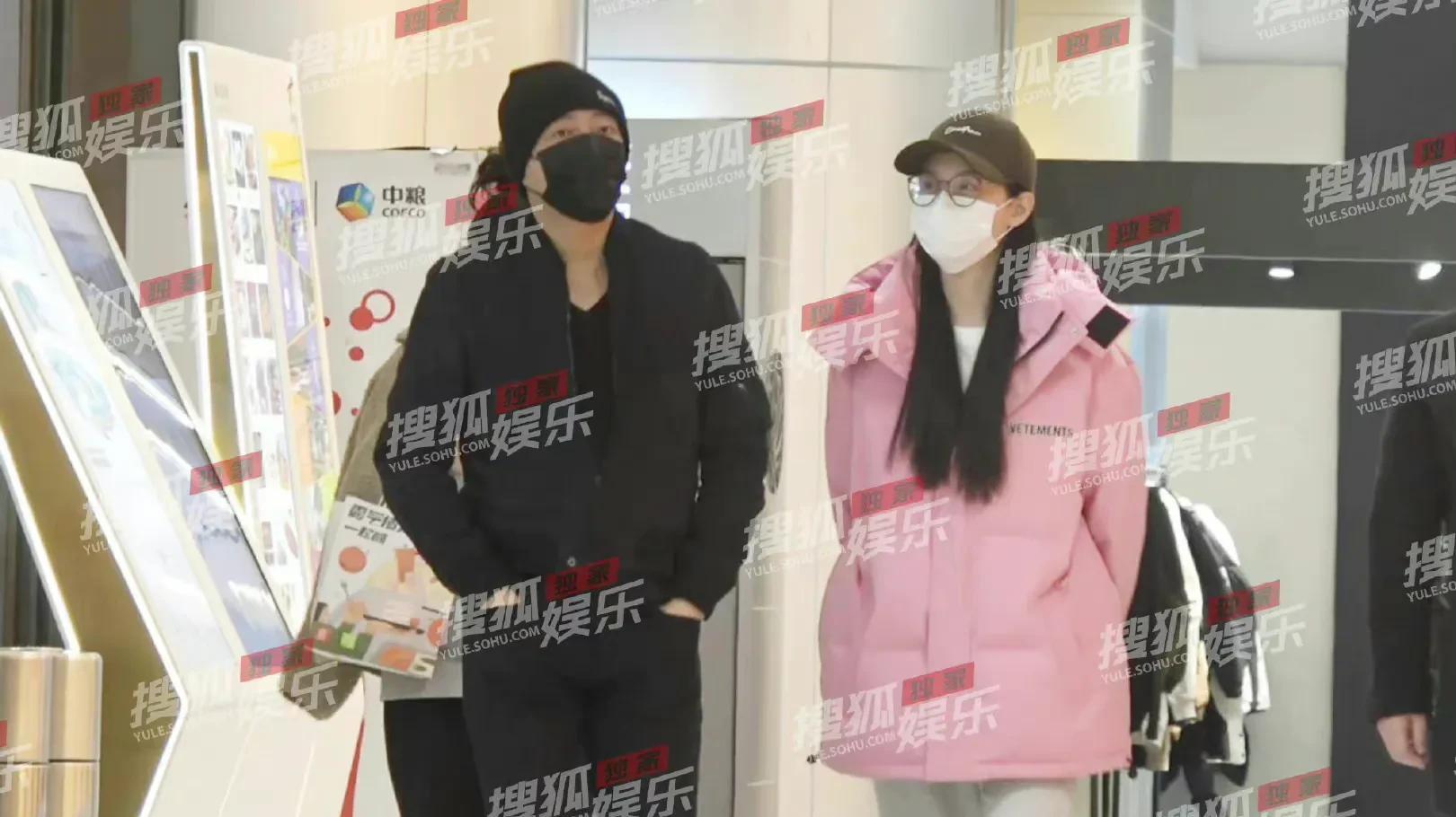 张颖颖|张兰心腹陪同张颖颖逛街上热搜!评论区全是负评,麻六记遭抵制