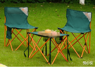 杭州|露营使钓鱼小椅子焕发“第二春”？