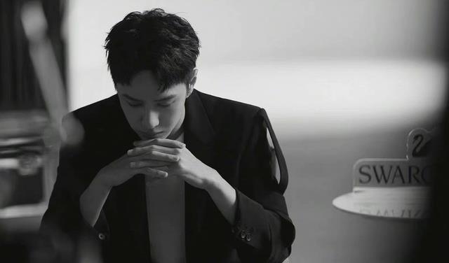 B轮融资|都说王一博有800营销号加身？今天才明白原来都是官媒和蓝V