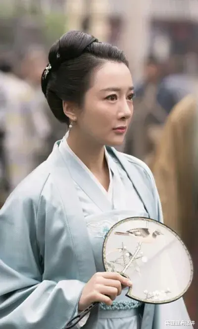 李依晓|?古装美女集合：林依晨、郭珍霓、唐嫣、黄圣依和李依晓都太美了