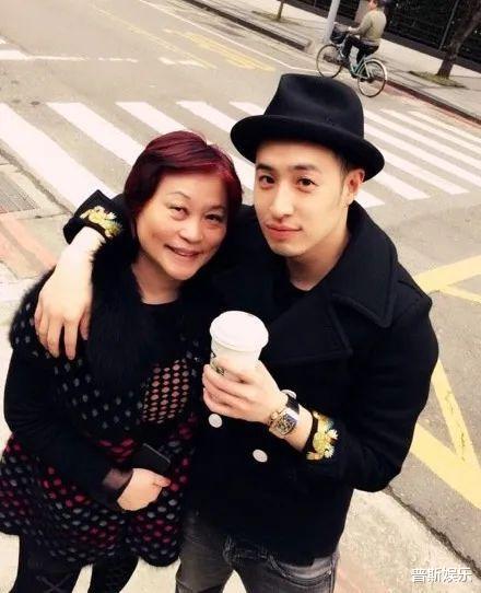 潘玮柏|潘玮柏爸爸：不介意儿媳宣云的混乱过往，最大心愿是看到下一代