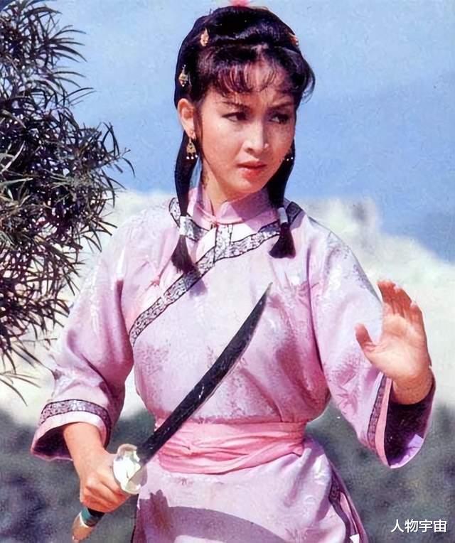 黄杏秀|相守43载恩爱不减，自认老婆0缺点，陈百祥与黄杏秀的爱情太神仙