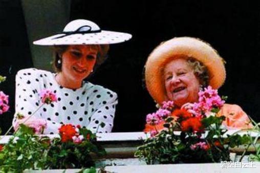96岁的英国女王依旧霸气，要求卡米拉向戴安娜致敬，降低她的头衔