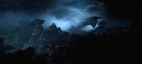 月球陨落|《月球陨落》十年最拉垮科幻灾难片，没有冤枉你！