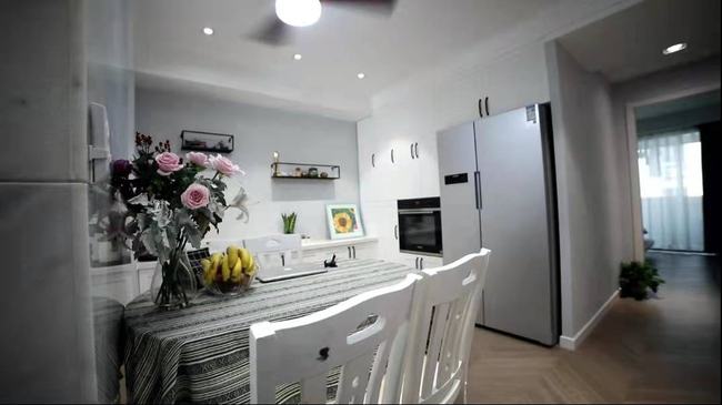 77㎡北欧2室,阳台设榻榻米,全屋收纳有方,还特敞亮!