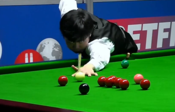 00后|中国斯诺克晋级第4人！00后小将单杆轰出130分，2杆破百状态火爆