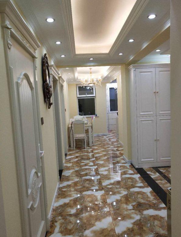 老公装修的新房，这地砖真是一言难尽，客厅大柜子更是让人无语