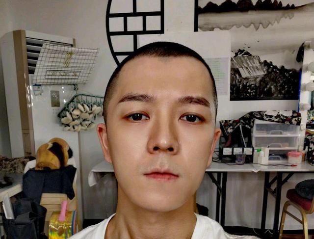 王栎鑫|醉翁之意不在酒?王栎鑫怒怼营销号,是对谁的不满