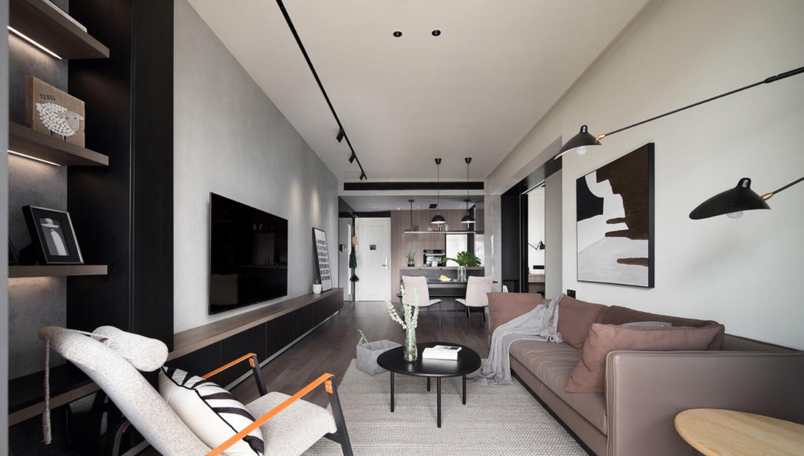 客厅开间小，电视墙不能做柜子？看她77㎡新家，一进门就超酷！