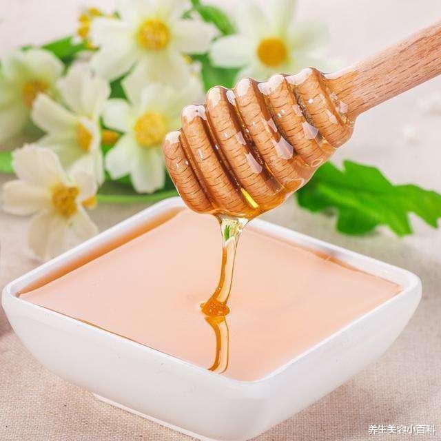 饮食 女人肚子赘肉多, 每天喝水时放几粒食材, 让肚子慢慢瘦下来