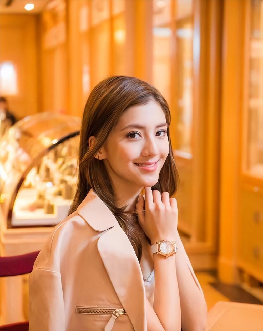 林峰|吴千语:自小被培训成名媛,玩转百亿富豪,被称第二位李嘉欣