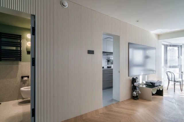 73㎡简约风小户型，不规则阳台规划为餐厅，明净的空间感！