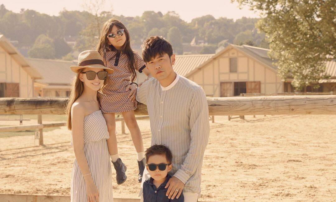 朴信惠|五年抱三，未婚先孕！盘点2022年中日韩明星虎妈