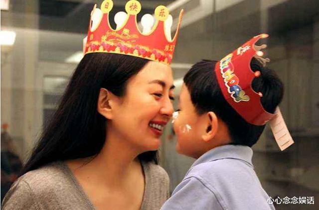 杨童舒|著名女演员拍戏中途意外怀孕,儿子生父至今是谜,45岁仍似少女