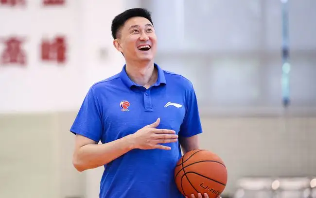 广东男篮|郭艾伦去留未定之际，宏远签下第一核心，力助广东男篮东山再起