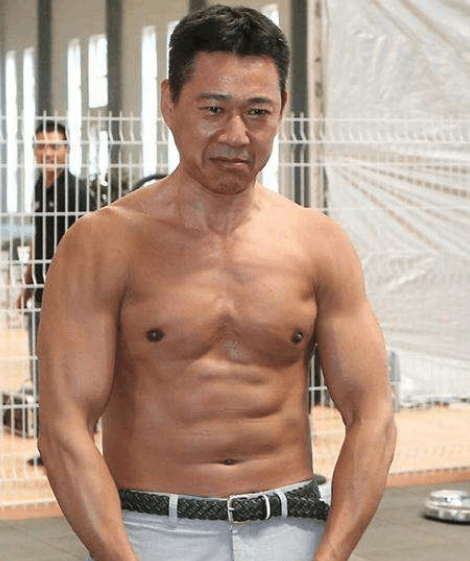 张丰毅|靠健身改变命运的明星:张丰毅、“亮剑”孙德胜、歌手刘畊宏!