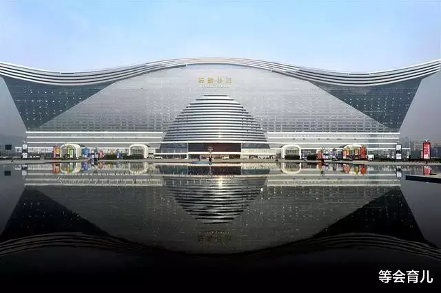 地球上最大的建筑是什么?