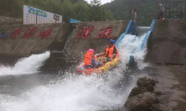 云南民族村|浙江一避暑胜地走红，3公里漂流吸引大量游客，风景优美值得一去