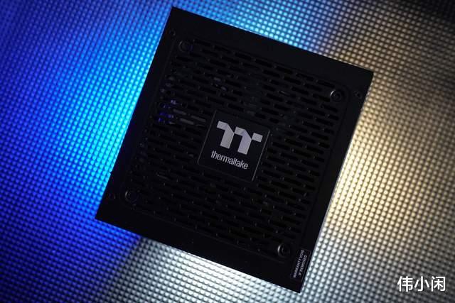 机箱|什么?连机箱都有升级空间了?这组电脑配件升级有趣