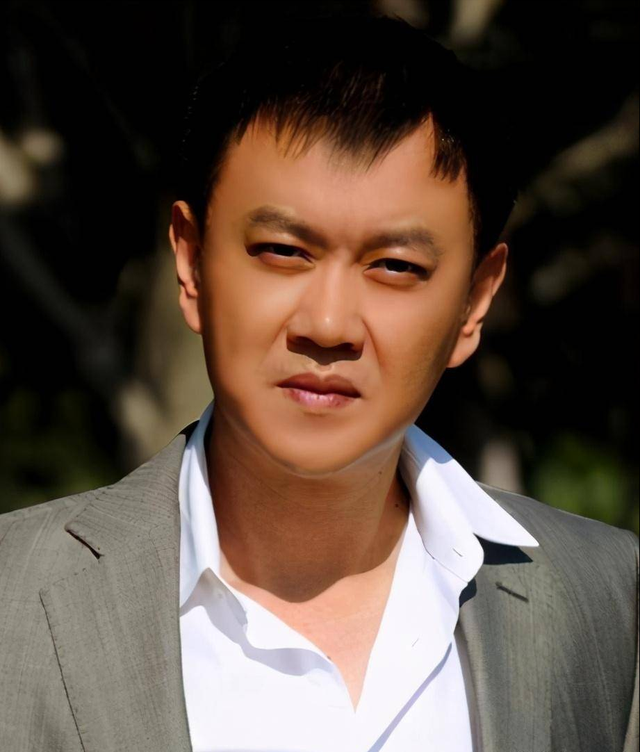 王挺|半路出家的9位演员，入行前是司机、刑警、老总，演技不输科班生